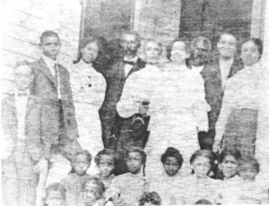 The Reed Family... Sergeant Washington Reed stands third from right.